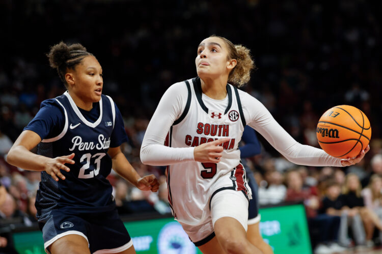 No. 3 South Carolina roughs up PSU